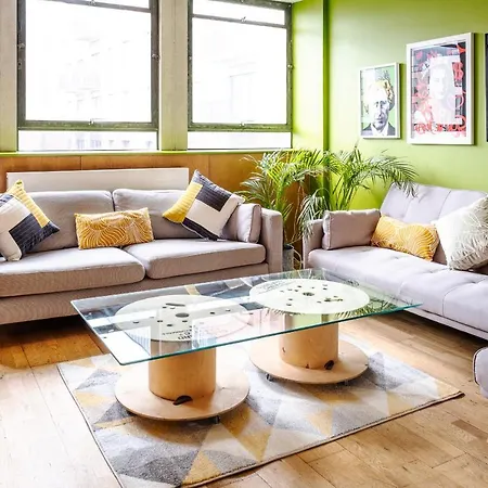 Bed & Breakfast Spacious 3 Bedroom Apartment, Private Parking, Bristol